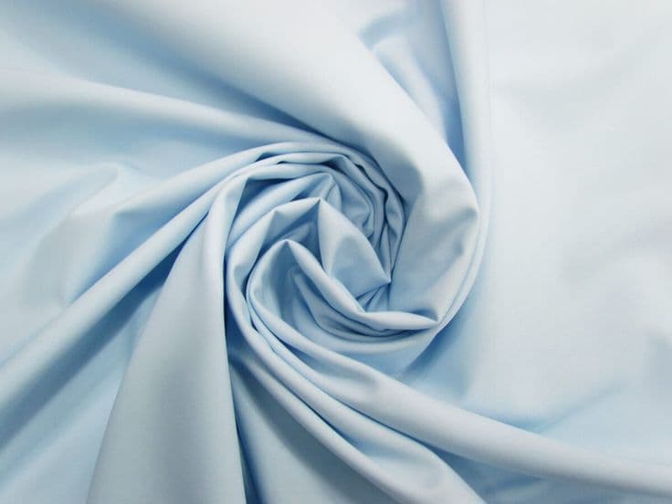 Cotton poplin fabric with a smooth, crisp face