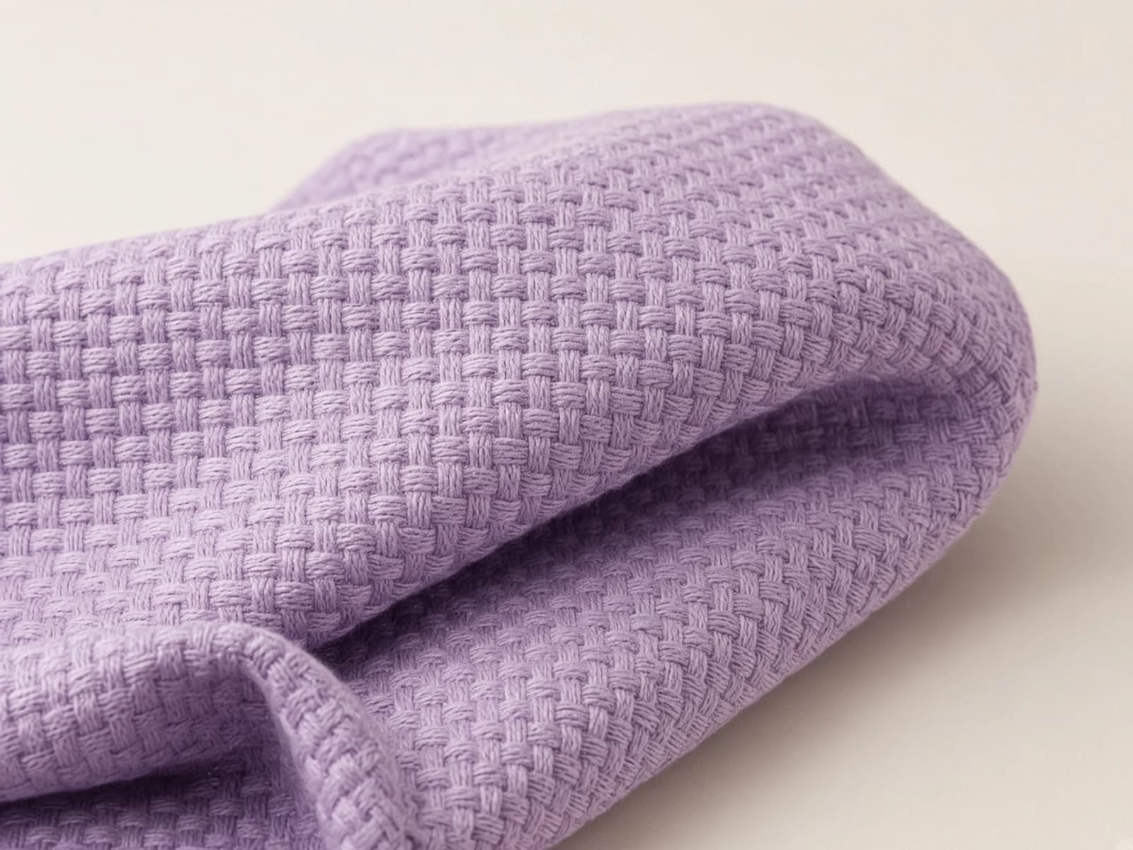 Lilac Royal Oxford cotton with pronounced geometric relief